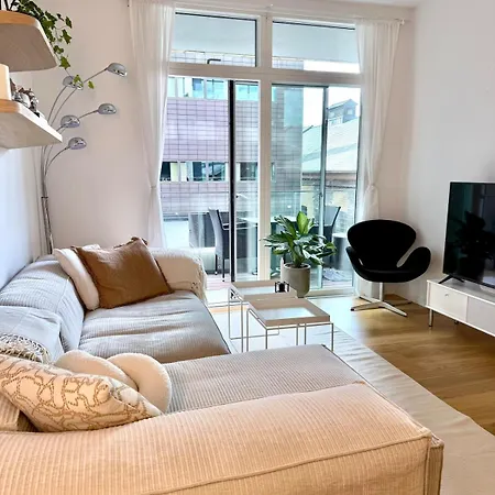 Heart Of Aarhus, Modern And Paid Parking Nearby Århus