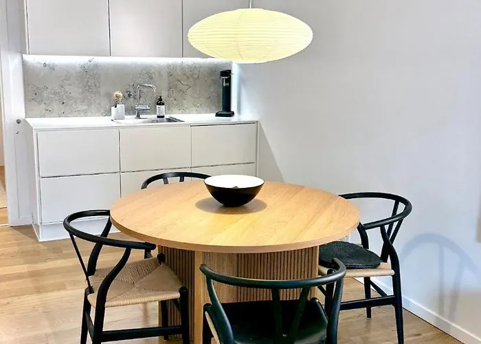 Heart Of Aarhus, Modern And Paid Parking Nearby *